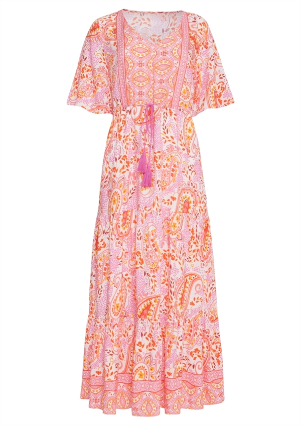 Flot lang pink kjole med paisley print, underskørt og bindebånd med kvast fra Smashed Lemon