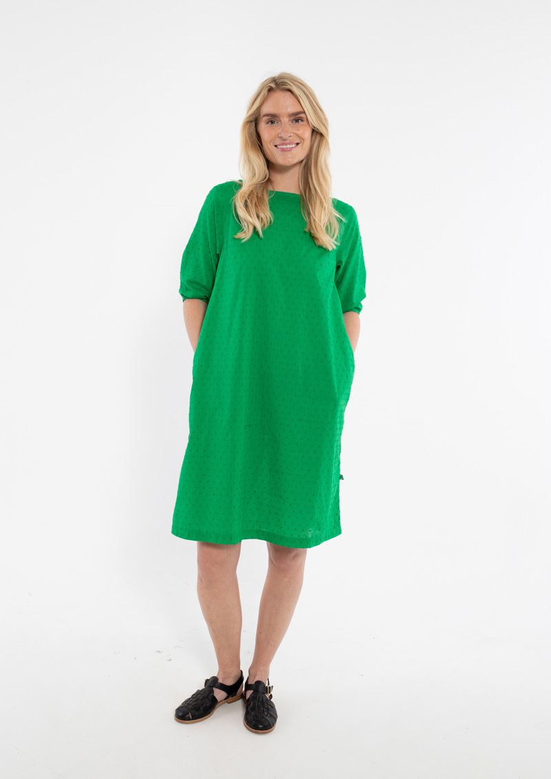 langsom Forsømme Bedre Køb grøn kjole med dots og lommer fra Danefæ. Fri fragt