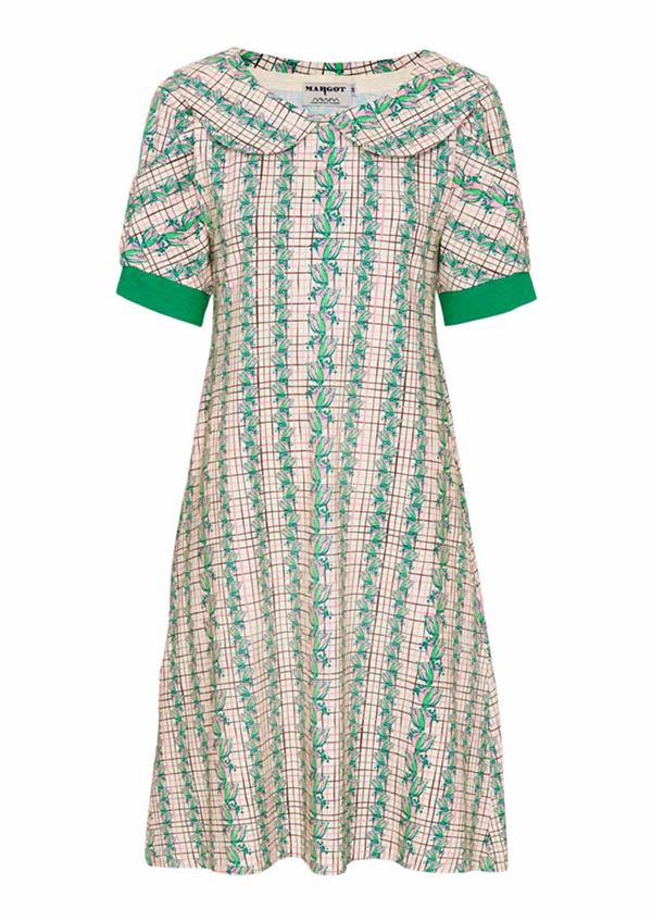 Grøn retro kjole med flot krave og detaljeret ærmer fra MARGOT