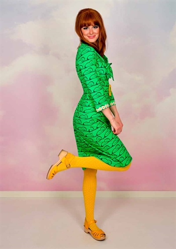 <h2>Grøn kjole i cool retro-mønster fra MARGOT</h2>