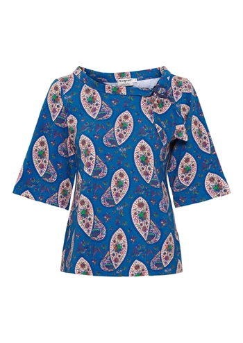 Blå bluse med retro print og søde detajler fra MARGOT