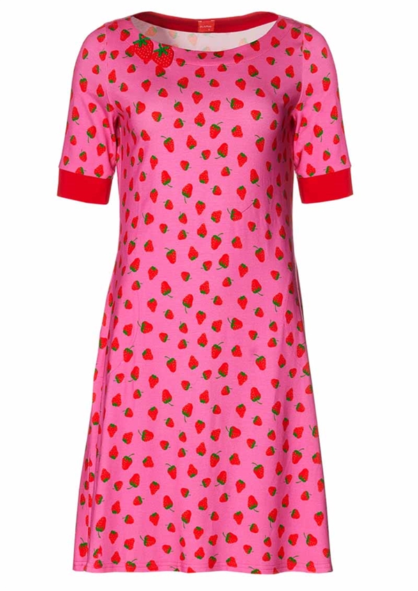Pink kjole med jordbær print, sidelommer og kontrast kant ved ærmet fra du Milde