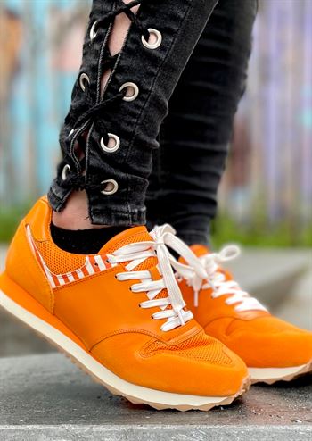 Orange sneakers fra Lola Ramona