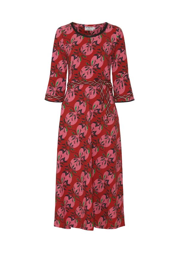 Rød kjole med grafisk retro print og bindebånd fra MARGOT