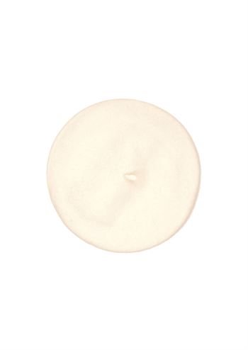 Skøn hvid baret i 100% merinould fra MARGOT